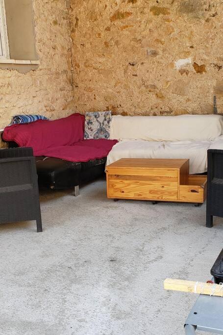 Chez Samb Villa Lussac-les-Châteaux Buitenkant foto