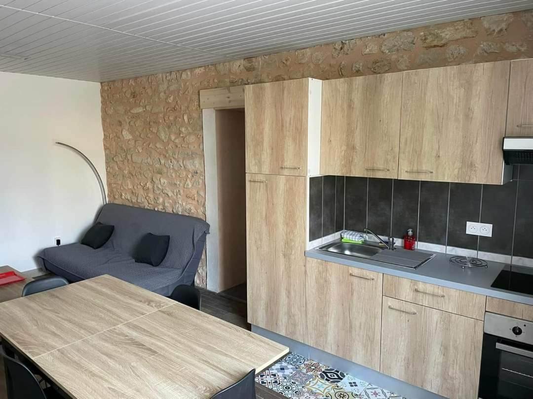 Chez Samb Villa Lussac-les-Châteaux Buitenkant foto