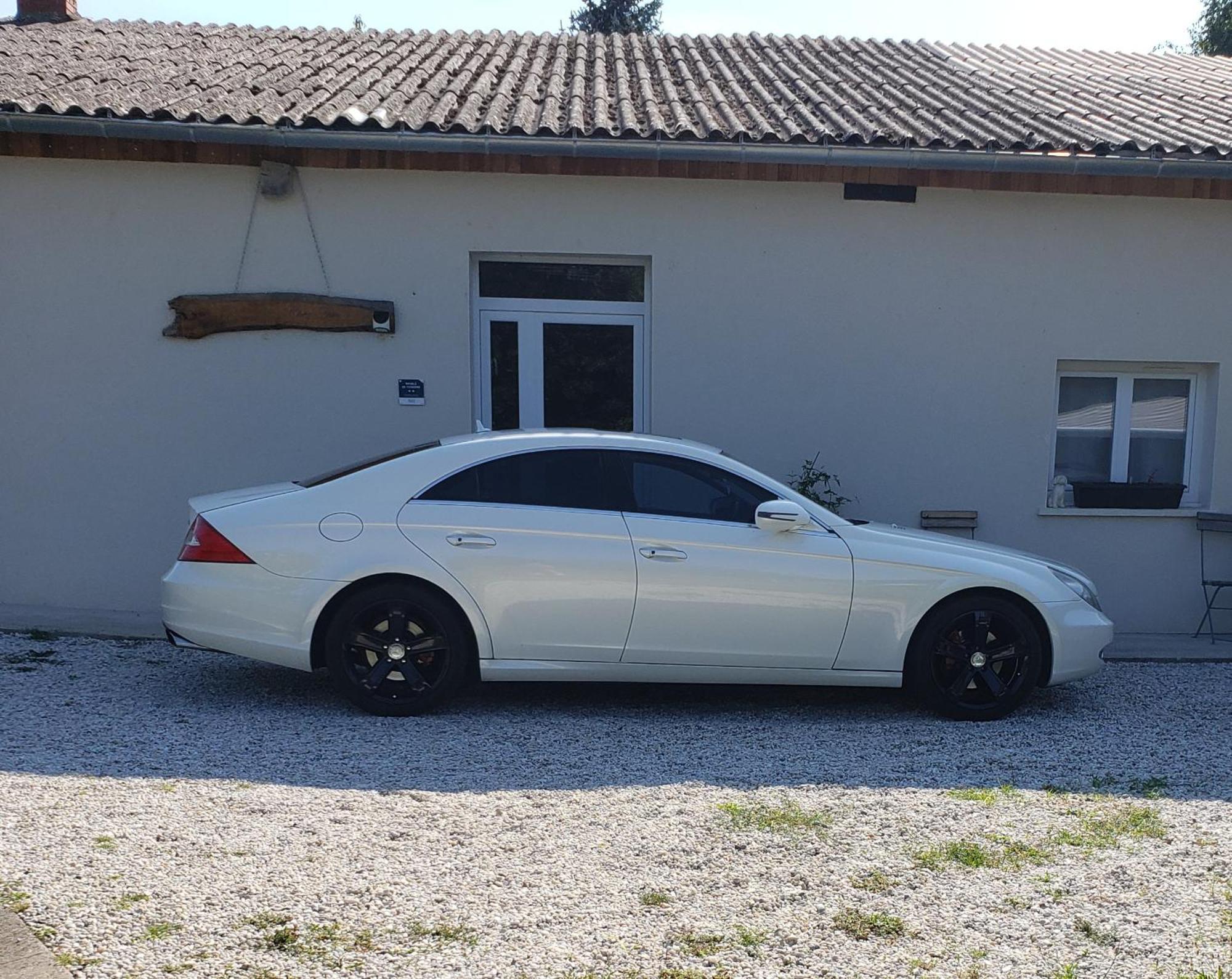 Chez Samb Villa Lussac-les-Châteaux Buitenkant foto